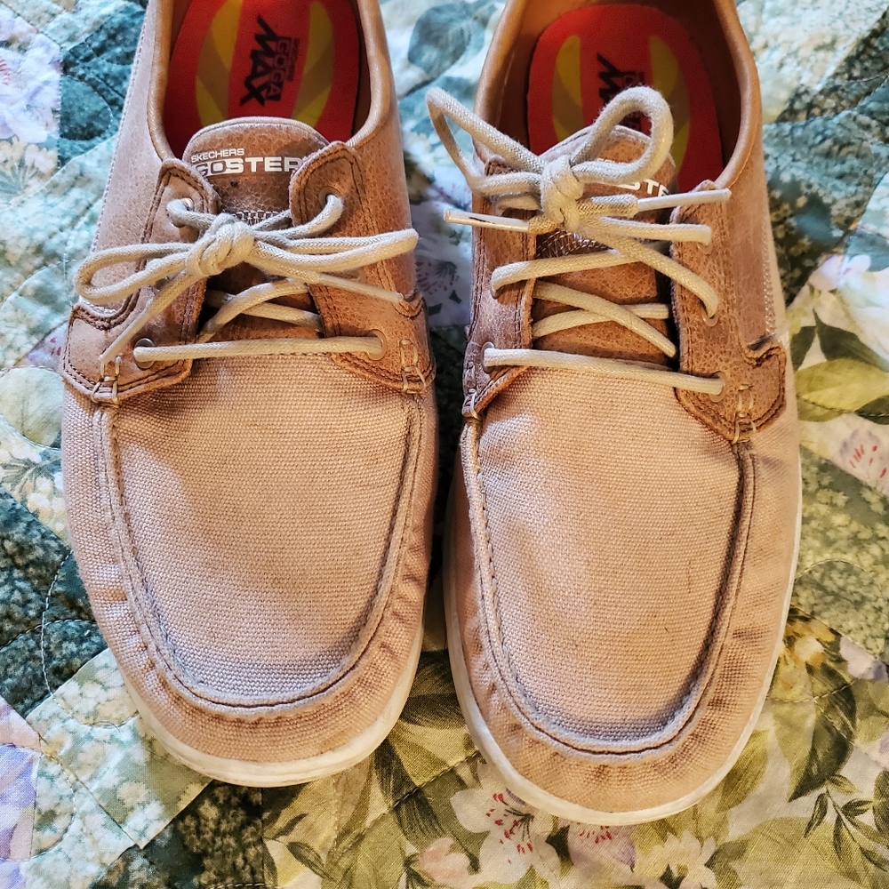 Sketchers GOGA max loafers size 10